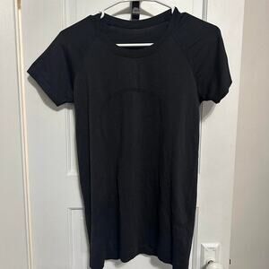 Lululemon black swiftly tech